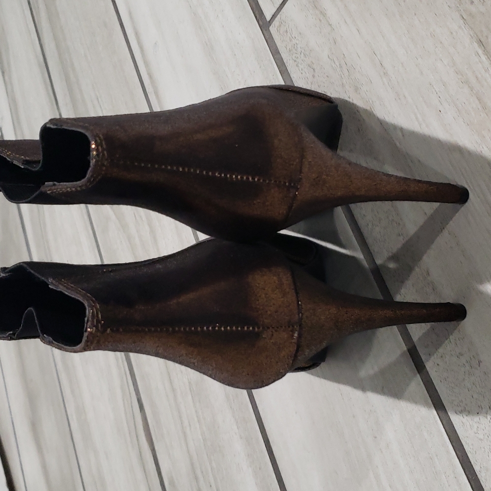 ROCK & REPUBLIC  boots. - Picture 4 of 14